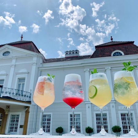 Art Hotel Kastiel Tomasov Ngoại thất bức ảnh