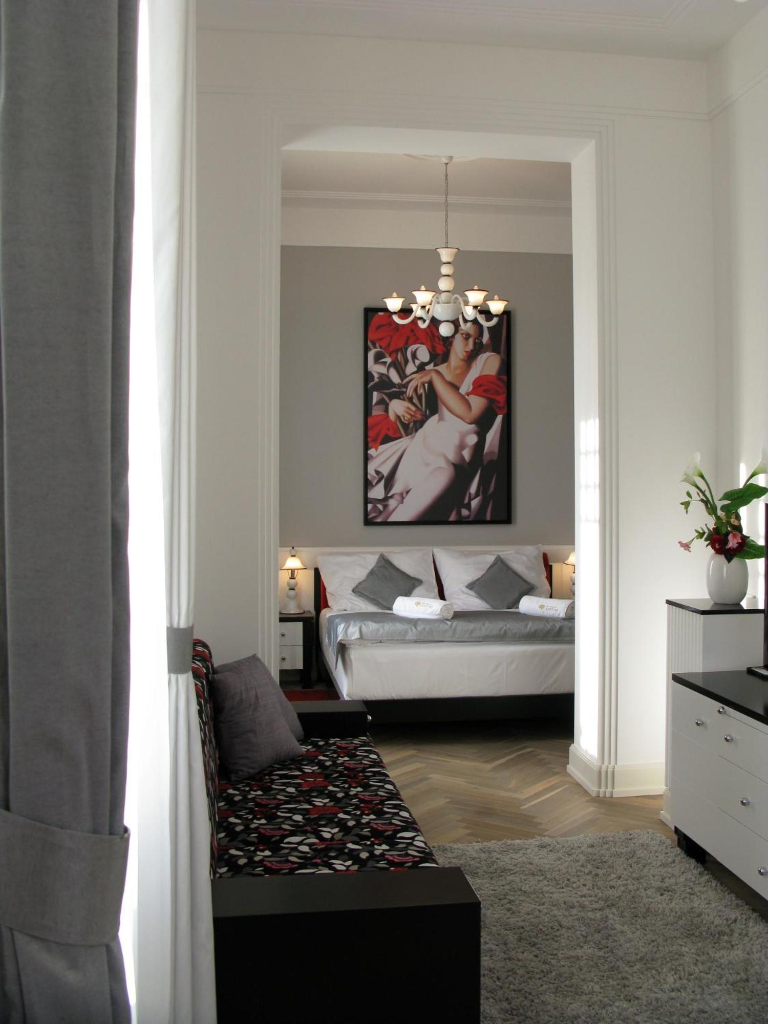 Art Hotel Kastiel Tomasov Ngoại thất bức ảnh
