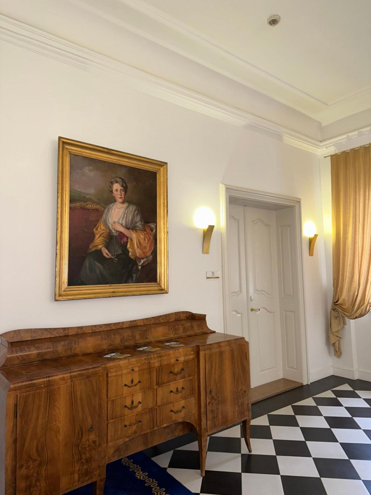 Art Hotel Kastiel Tomasov Ngoại thất bức ảnh