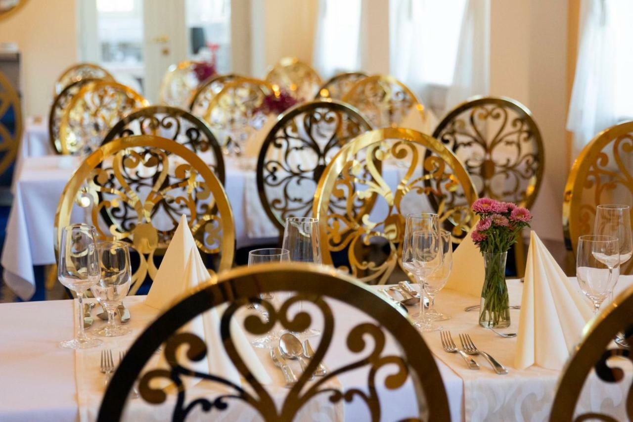 Art Hotel Kastiel Tomasov Ngoại thất bức ảnh